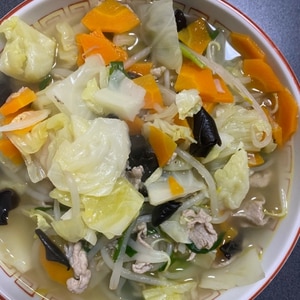 冷蔵庫整理野菜と鶏がら塩糀スープの素で★タンメン★